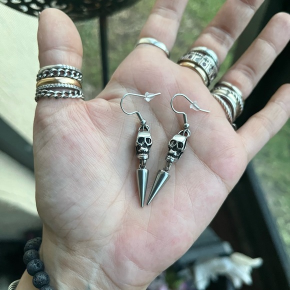 Skull dangly earrings with silver spikes boho goth punk stainless steel - Picture 6 of 14